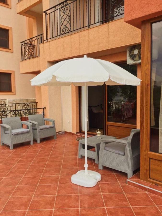 Sun&Sea Apartment Dobra Voda Bagian luar foto